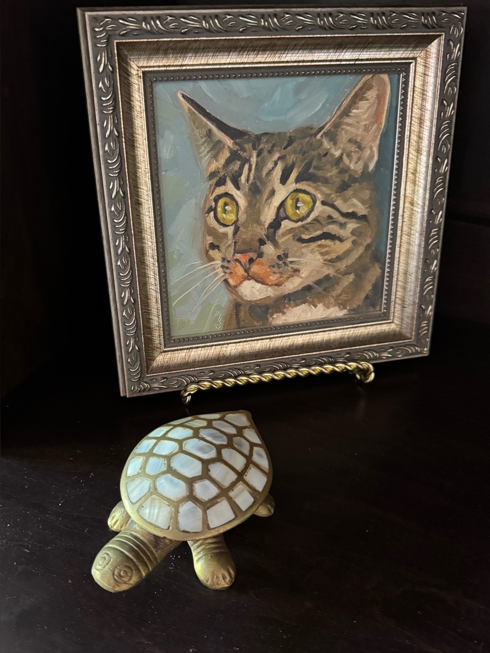 vintage brass Turtle Decor with Mother of Pearl Inlay opens to trinket box